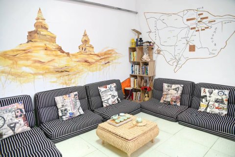 额济纳旗露滴拾年青年旅舍