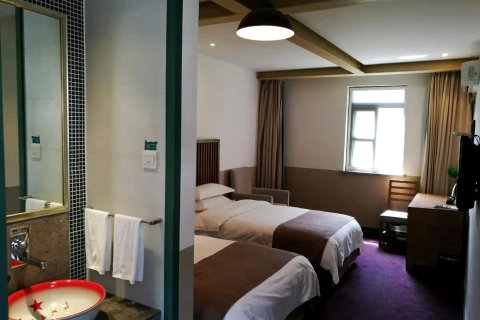 金佛山三线酒店