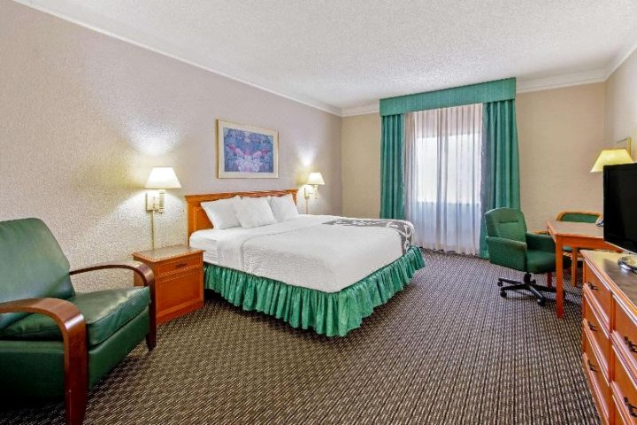 拉斯克鲁塞斯梅西亚谷拉昆塔旅馆(La Quinta Inn by Wyndham Las Cruces Mesilla Valley)