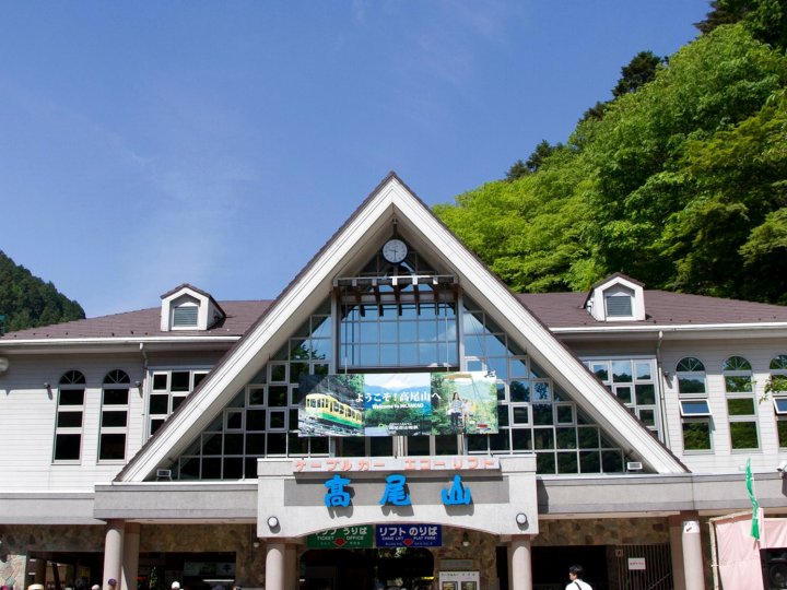 调布格雷斯登饭店(Chofu Creston Hotel)