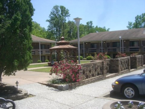 IHG Army Hotels in Richardson Complex.