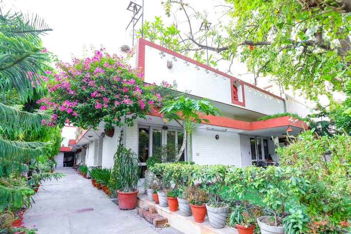 新德里住宿加早餐酒店(Bed and Breakfast New Delhi)