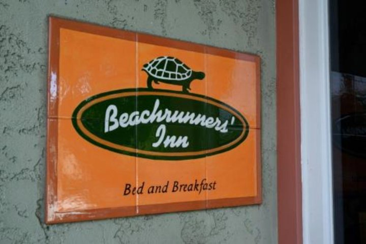 比奇朗内斯旅馆(Beachrunners Inn)