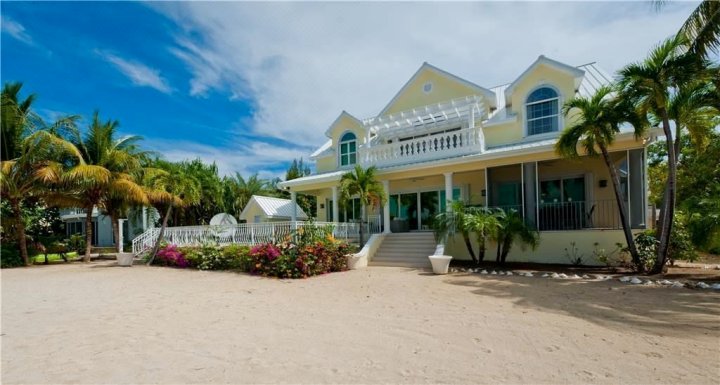 开曼别墅宝藏湾酒店(Treasure Cove by Cayman Villas)