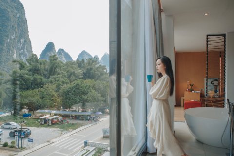 阳朔漓画陈家花园(20元背景风景区店)