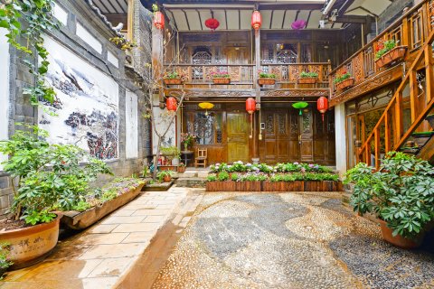 丽江广南院客栈