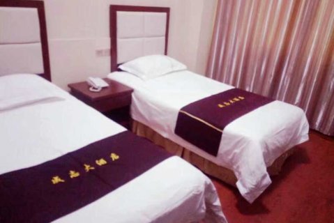 垣曲成志大酒店