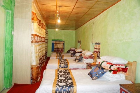 康定贡嘎山蜀山之王客栈