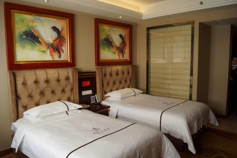 马尔康澜峰大酒店