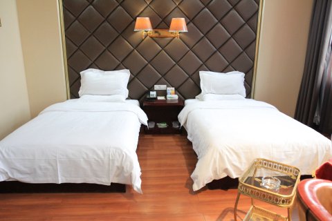 咸阳兴平帝铂酒店(纺织工业园店)