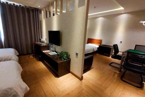 中牟唯美假日酒店