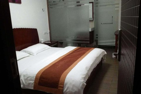 同江华龙快捷宾馆