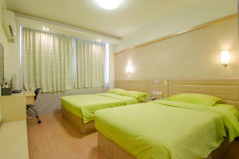 鲁科88商务连锁酒店(泰安东岳大街店)