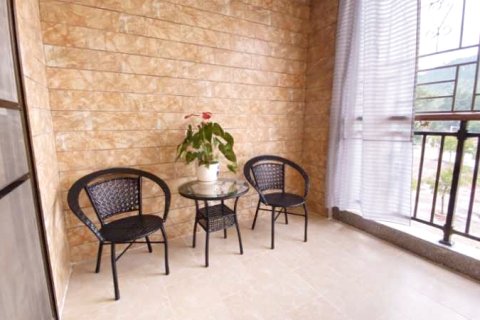 丰顺龙归寨瀑布酒店