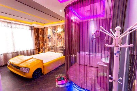 前郭艾尚星期八主题宾馆