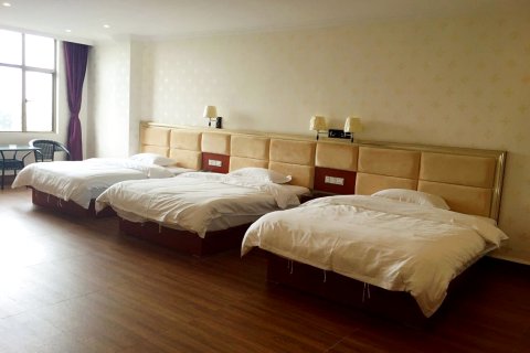 东兴海岸时尚酒店(万尾金滩店)