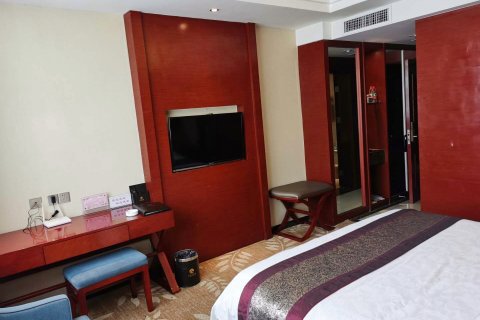 甘泉清泉大酒店