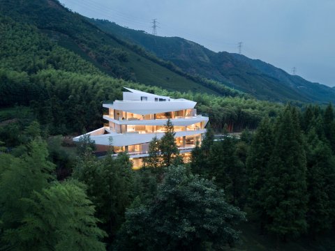 来野·十二兽设计师温泉民宿
