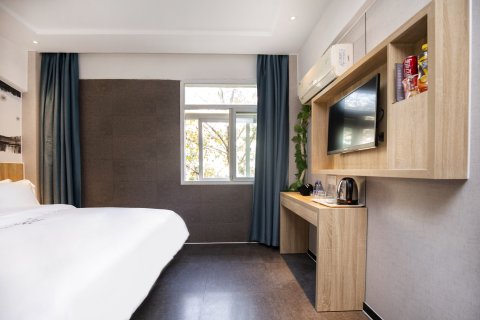 清沐酒店(南京珠江路浮桥地铁站店)