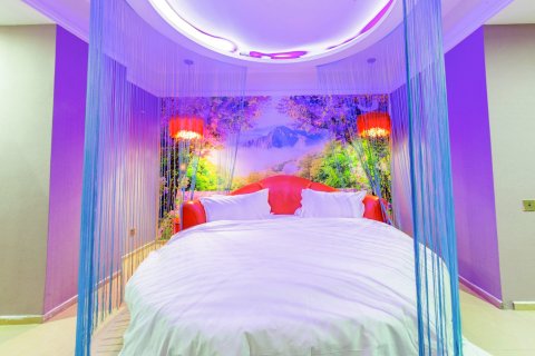 廉江梦堡主题酒店