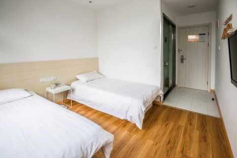 舟山海天酒店(沈家门半升洞码头店)