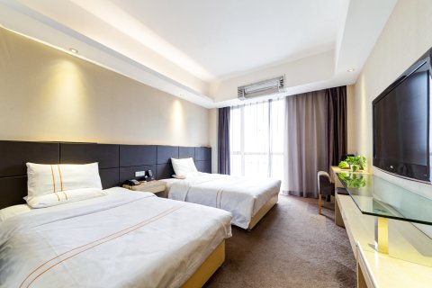 富润酒店(华山游客中心店)