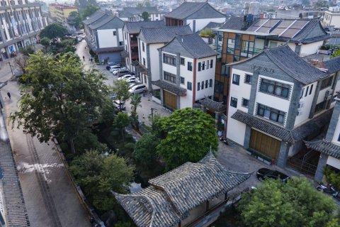 南方民宿(建水古城小火车店)