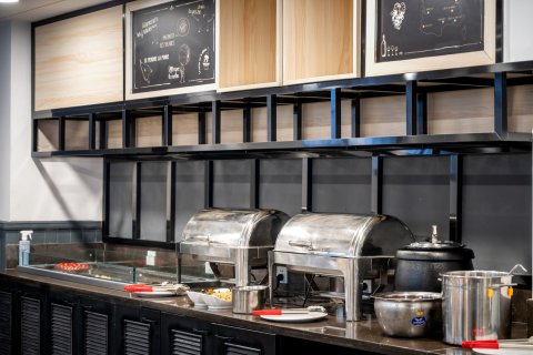 康铂酒店(武汉黄鹤楼武昌火车站店)