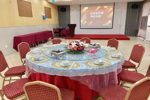 鑫华商务酒店(枝江人民医院店)