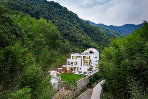 泾县宅野山谷民宿(皖南川藏线桃岭六道湾店)