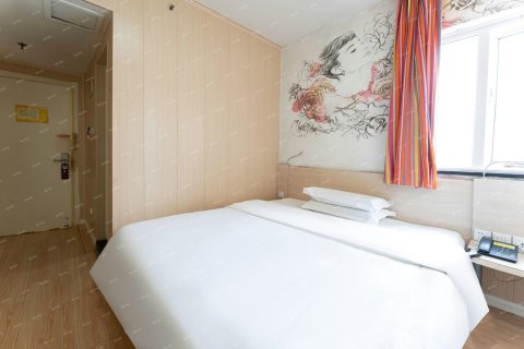 7天连锁酒店(淮北中泰广场万达影城店)