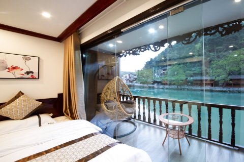 凤凰紫轩阁客栈