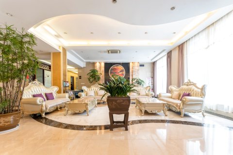 枣庄中原皇冠大酒店