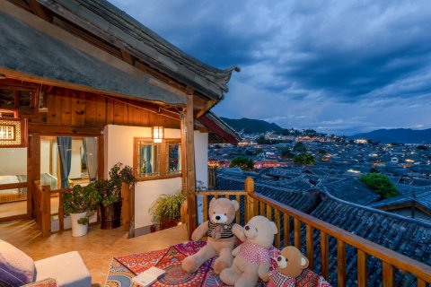 三只小熊·全景美宿(丽江古城四方街店)