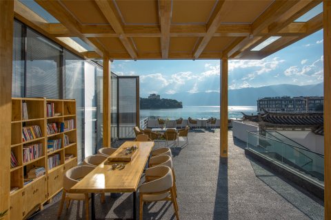 大理近水楼台海景客栈(双廊古镇店)