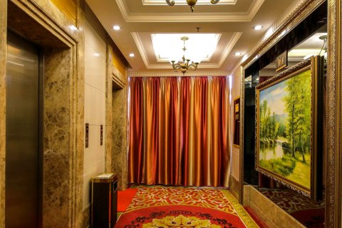 凯华大酒店 (市政广场神冠购物商城店)