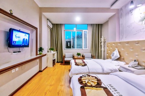 腾冲热海情酒店