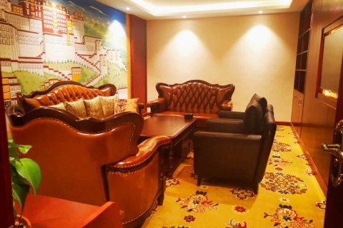 富民康玛温泉酒店