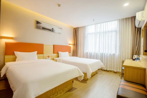 优品夏季酒店(德安万象广场店)