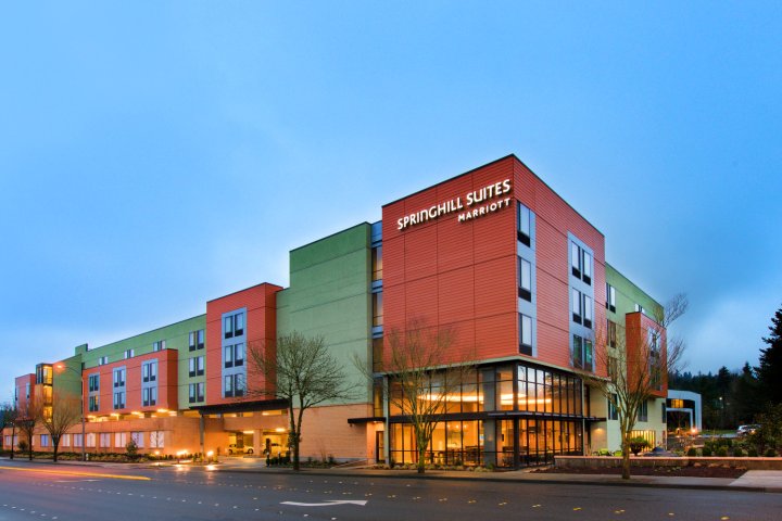 西雅图伊萨夸市万豪春丘酒店(SpringHill Suites by Marriott Seattle Issaquah)