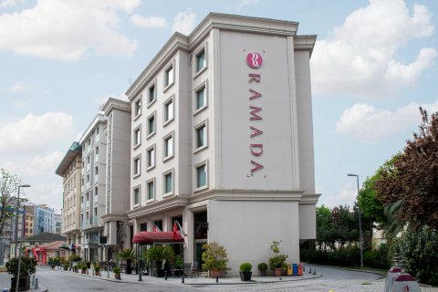 华美达伊斯坦布尔大巴扎酒店(Ramada Istanbul Grand Bazaar)