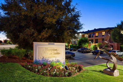 阿古拉山汉普顿套房酒店(Hampton Inn & Suites Agoura Hills)