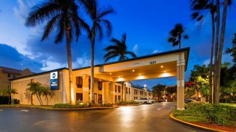 贝斯特韦斯特劳德代尔堡机场 - 游轮港口酒店(Best Western Fort Lauderdale Airport/Cruise Port)