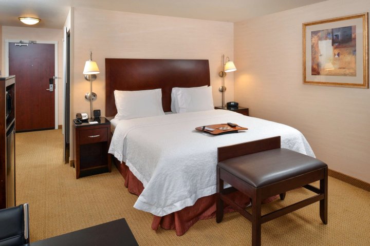 塔科马希尔顿欢朋套房酒店(Hampton Inn & Suites Tacoma)