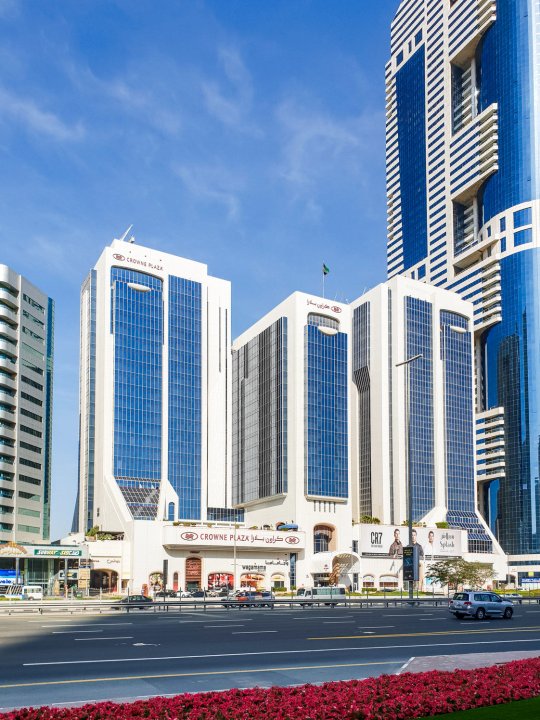 迪拜市中心千禧广场套房酒店(Millennium Plaza Downtown Suites)