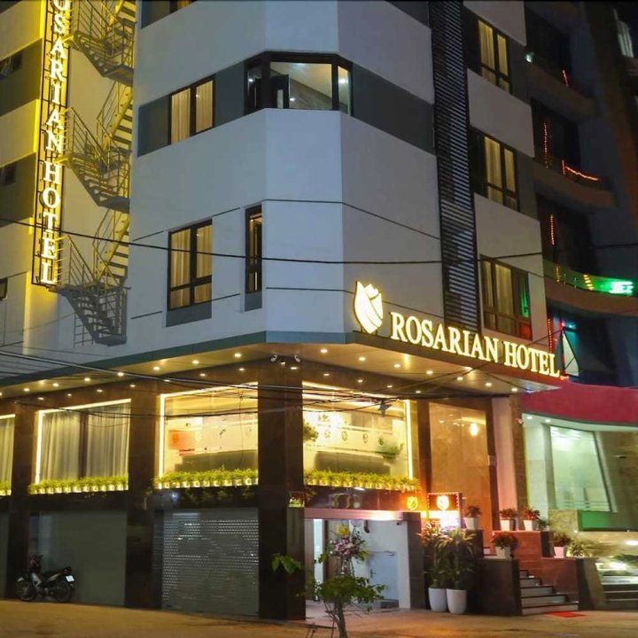罗萨里恩酒店(Rosarian Hotel)