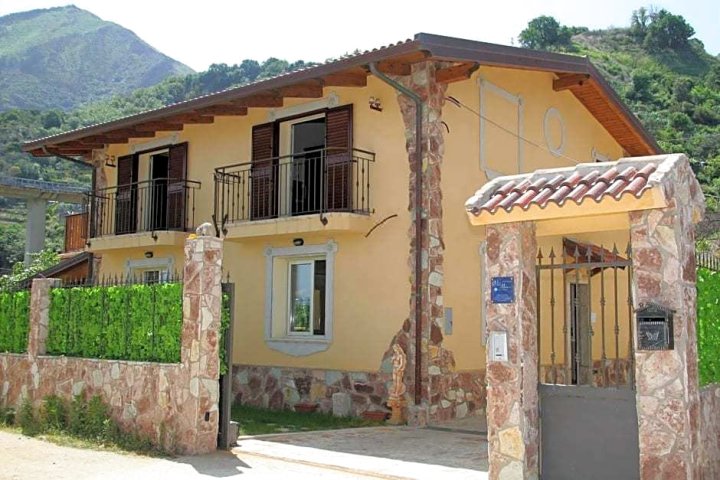 Villa Paladino - B&B e Guest House