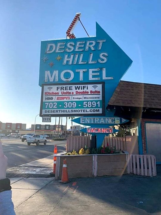 沙漠之山汽车旅馆(Desert Hills Motel)