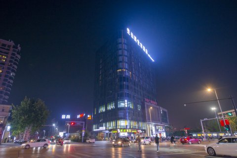 伯爵世家酒店(长兴中心广场店)