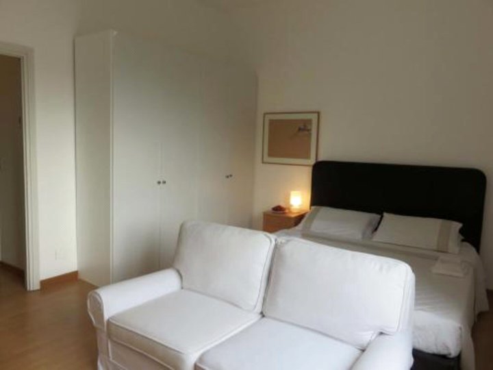 科索加里波第迷人一室公寓(Charming Studio Flat Corso Garibaldi)